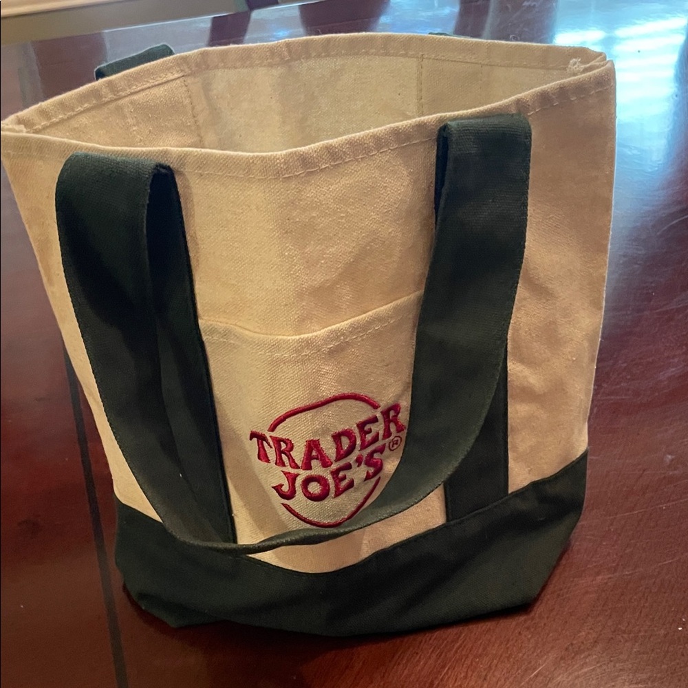 New! Trader Joe's Green and Cream Mini Holiday Canvas Tote - Picture 4 of 4